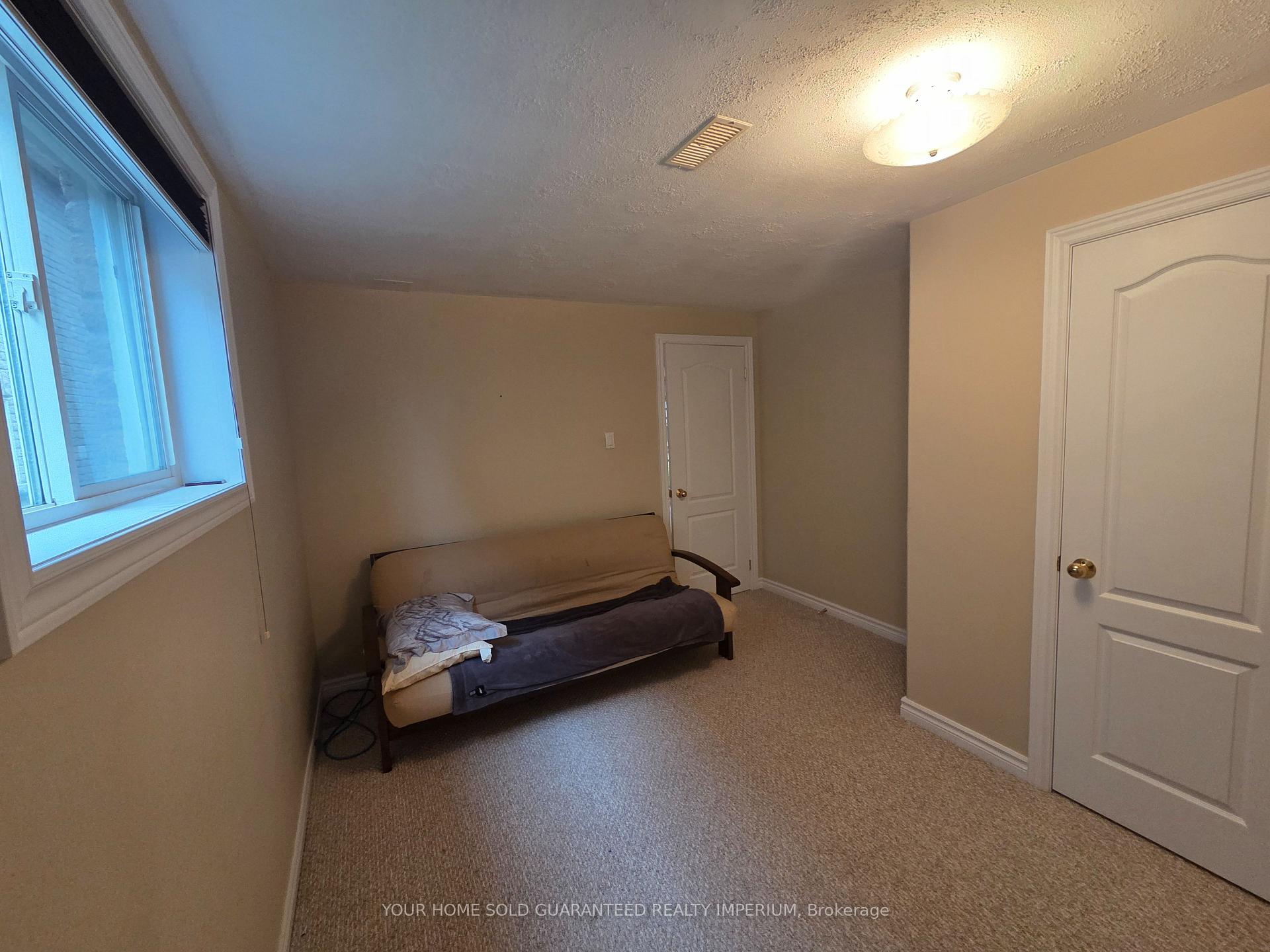 Photo 22 of 52 Fenning Drive, Clarington, Courtice — HOMEH