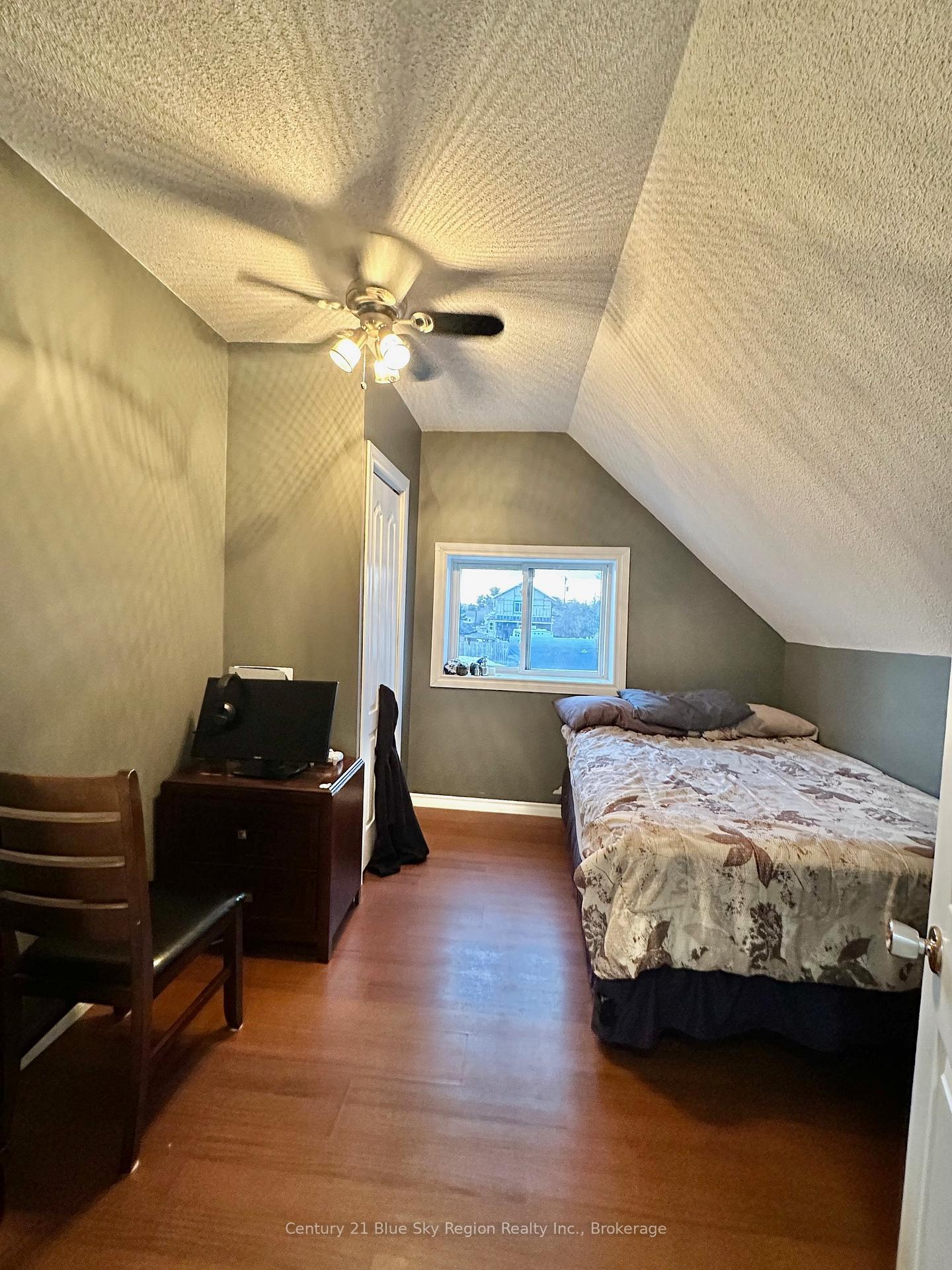 Photo 8 of 330 4th Street, Mattawa — HOMEH