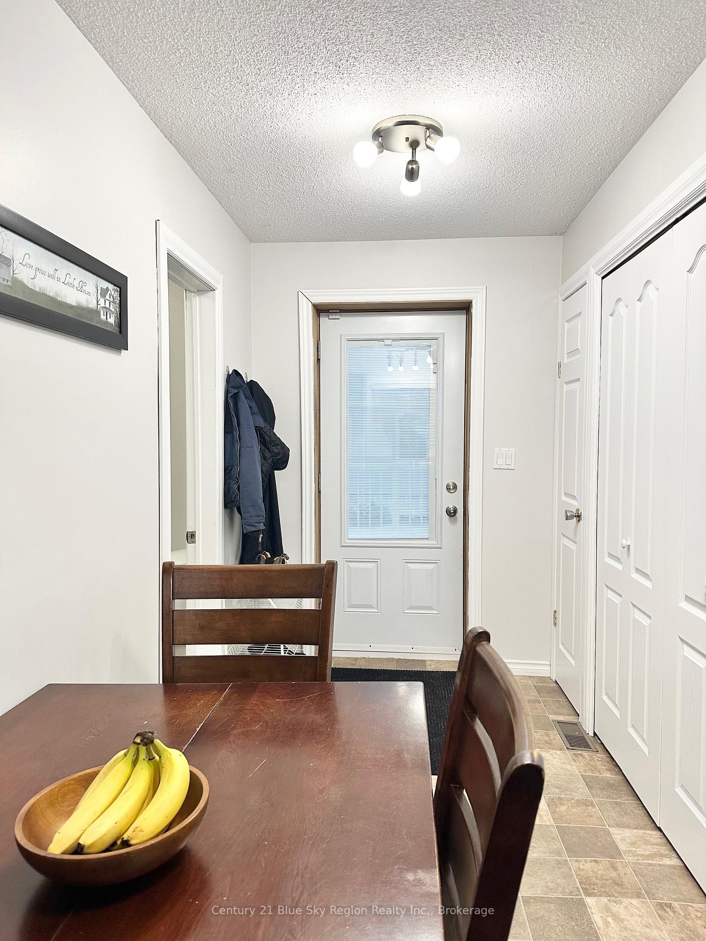 Photo 12 of 330 4th Street, Mattawa — HOMEH
