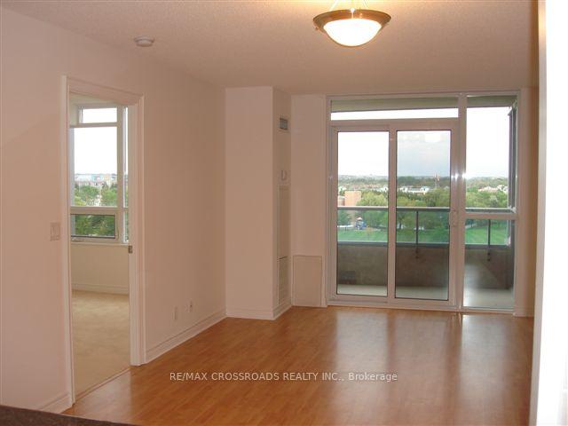 Photo 11 of Unit 206, 33 Cox Boulevard, Markham, Unionville — HOMEH