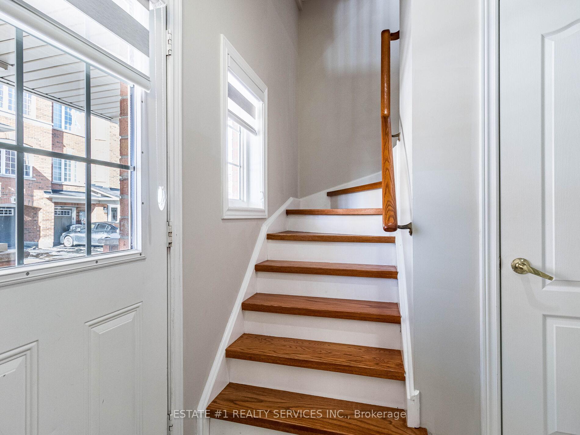 Photo 13 of 3 October Place, Brampton, Bram West — HOMEH