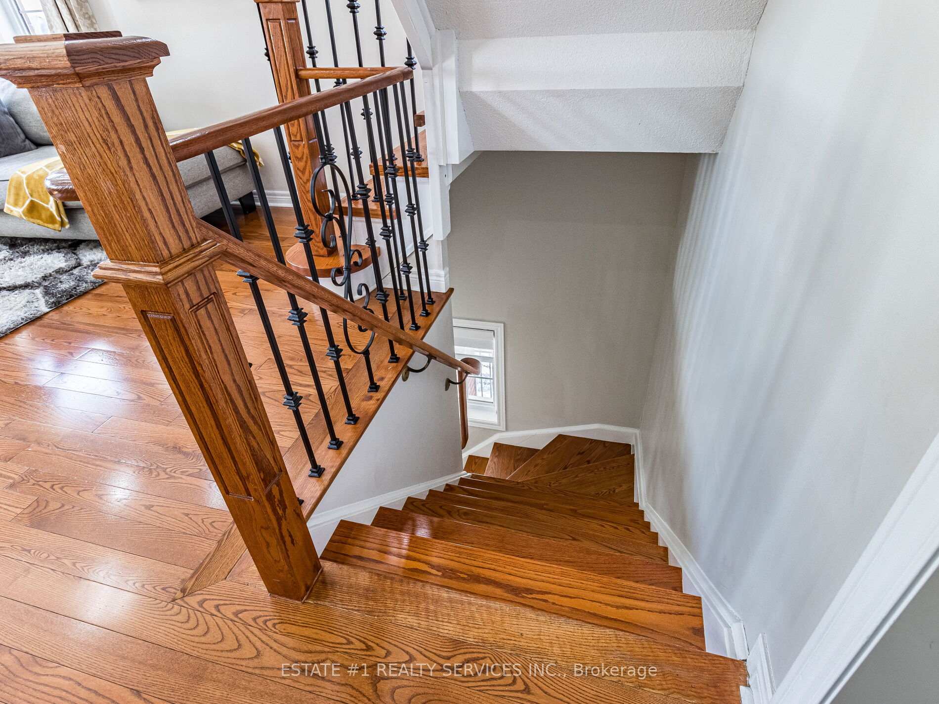 Photo 15 of 3 October Place, Brampton, Bram West — HOMEH