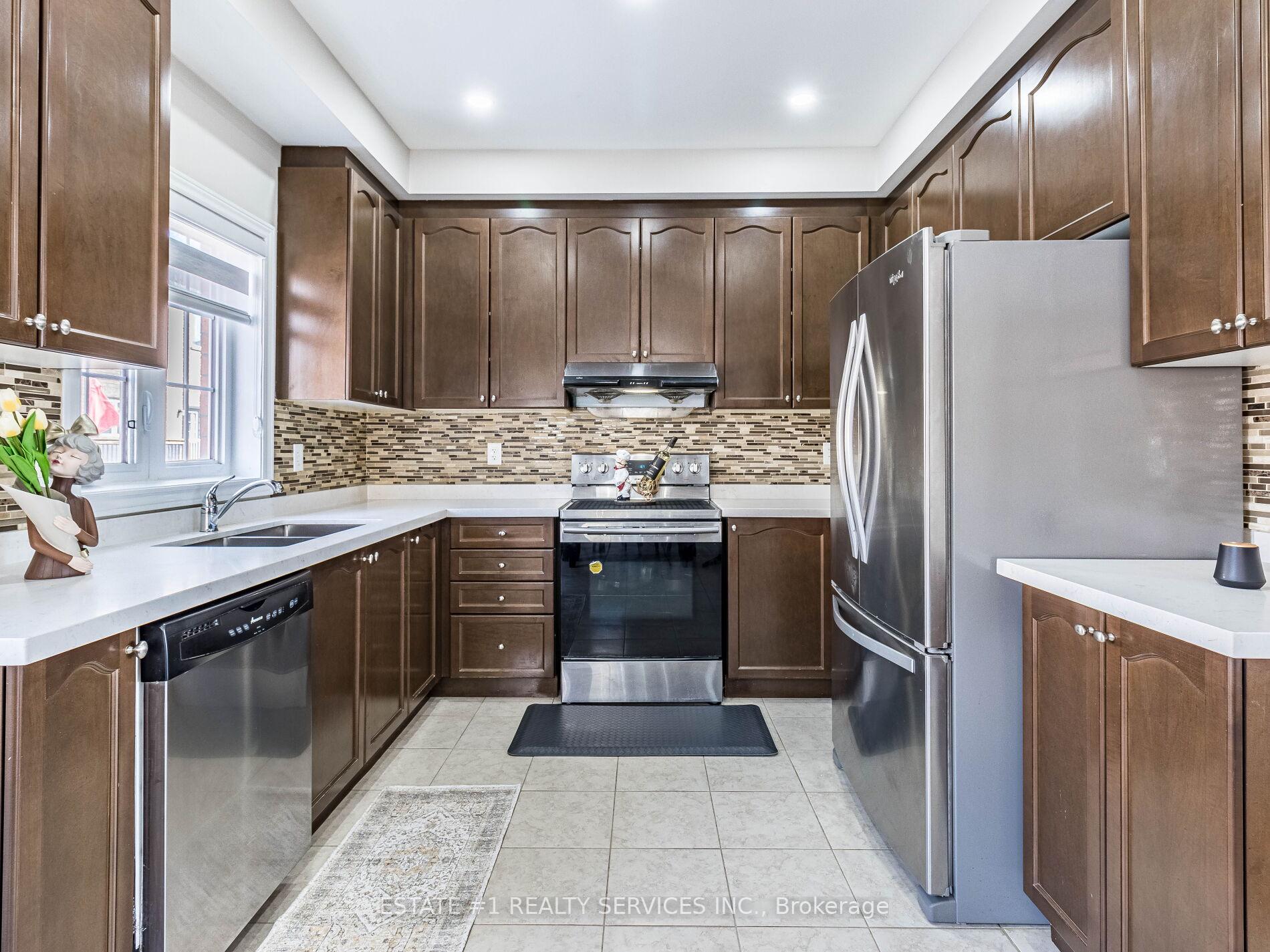 Photo 22 of 3 October Place, Brampton, Bram West — HOMEH