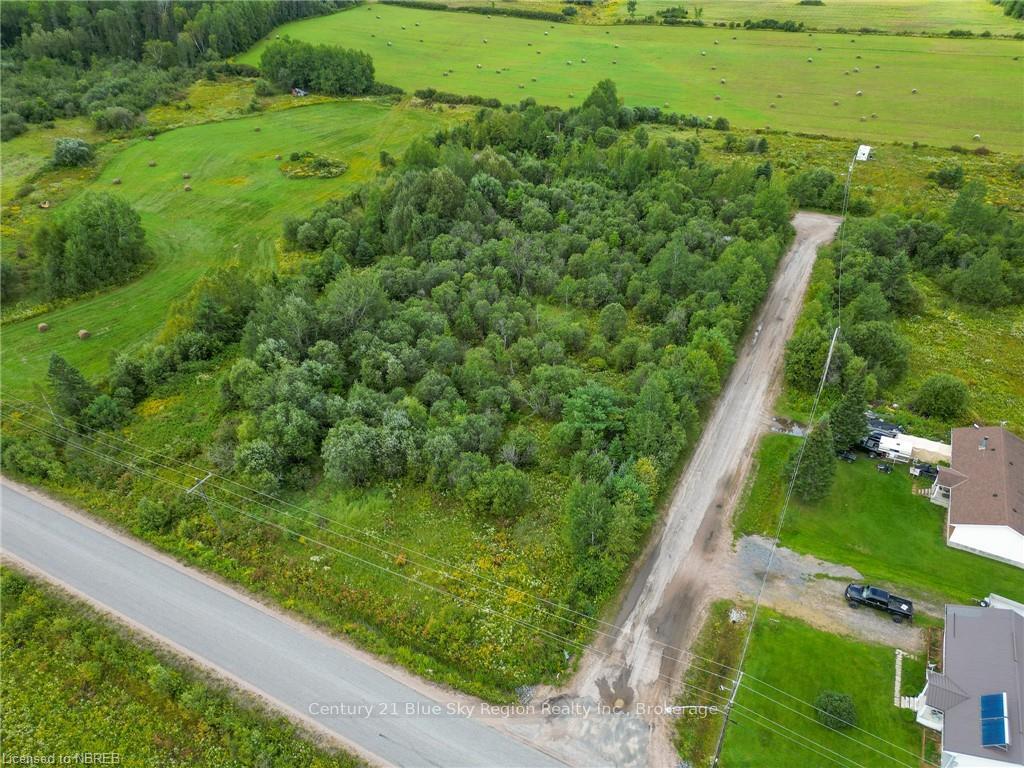 Photo 2 of 200 Talon Crescent, Bonfield — HOMEH