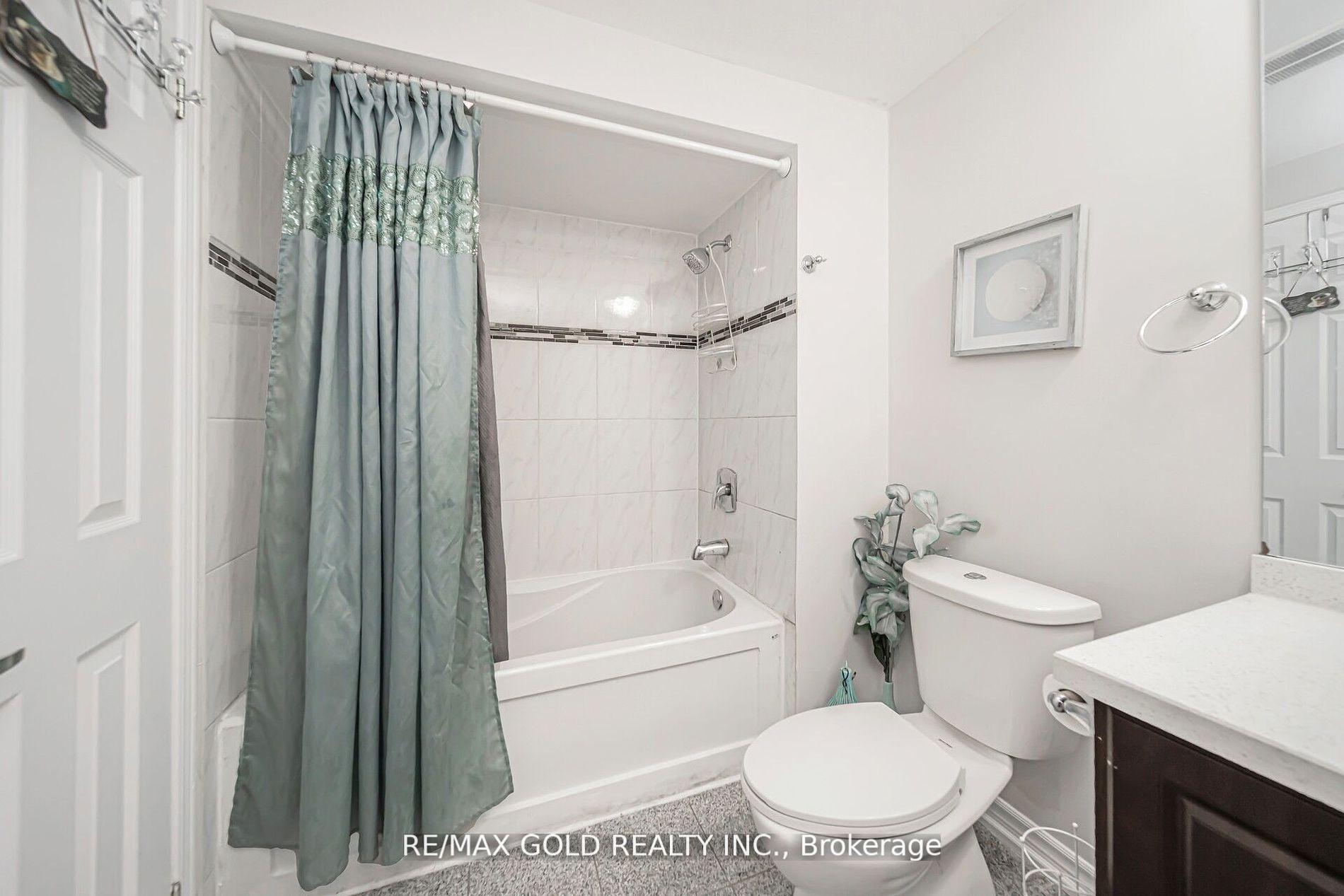 Photo 13 of 167 Ecclestone Drive, Brampton, Brampton West — HOMEH