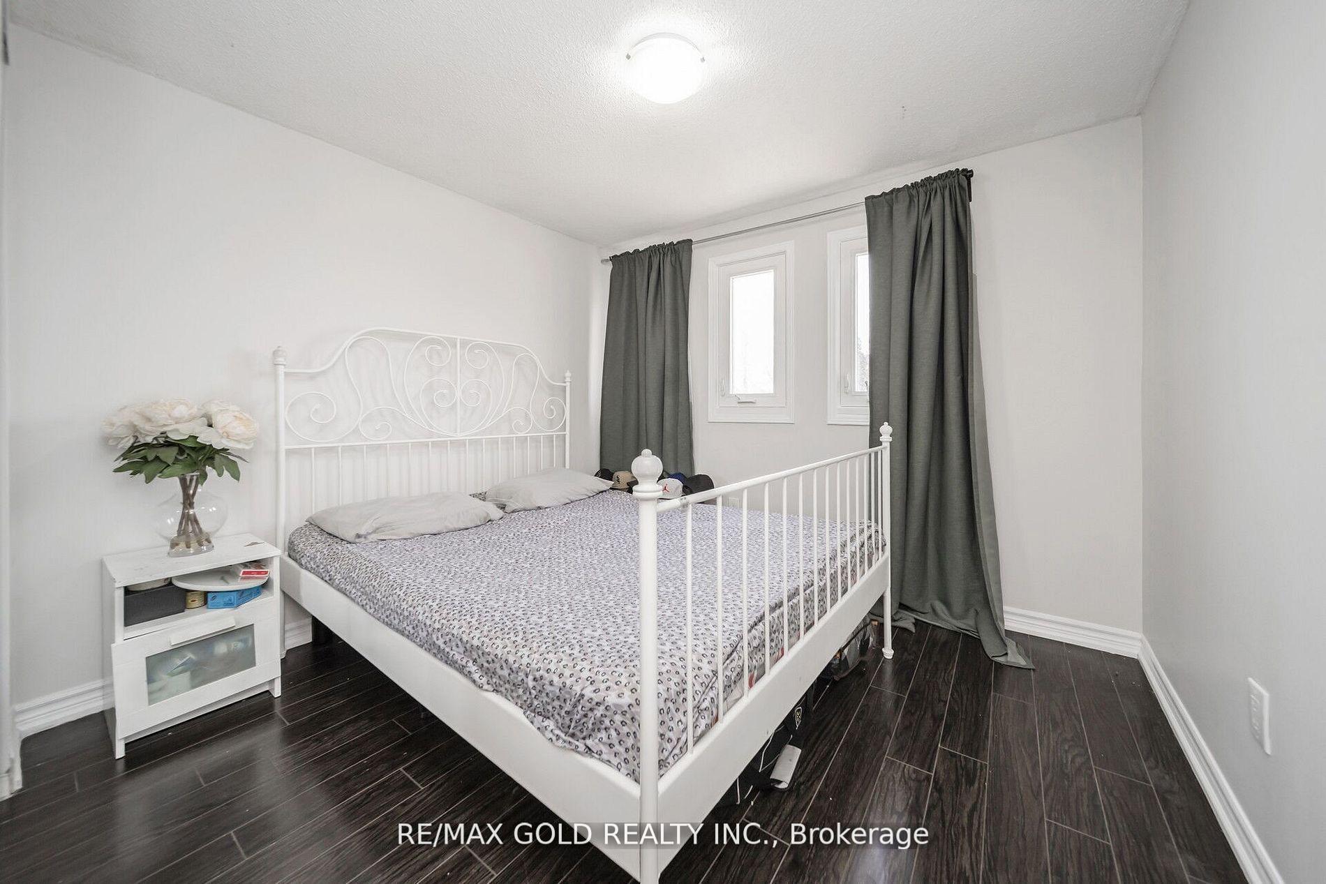 Photo 15 of 167 Ecclestone Drive, Brampton, Brampton West — HOMEH