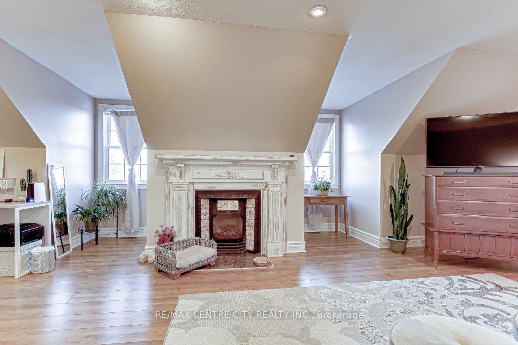 Photo 27 of 21 Parkside Drive, St. Thomas — HOMEH