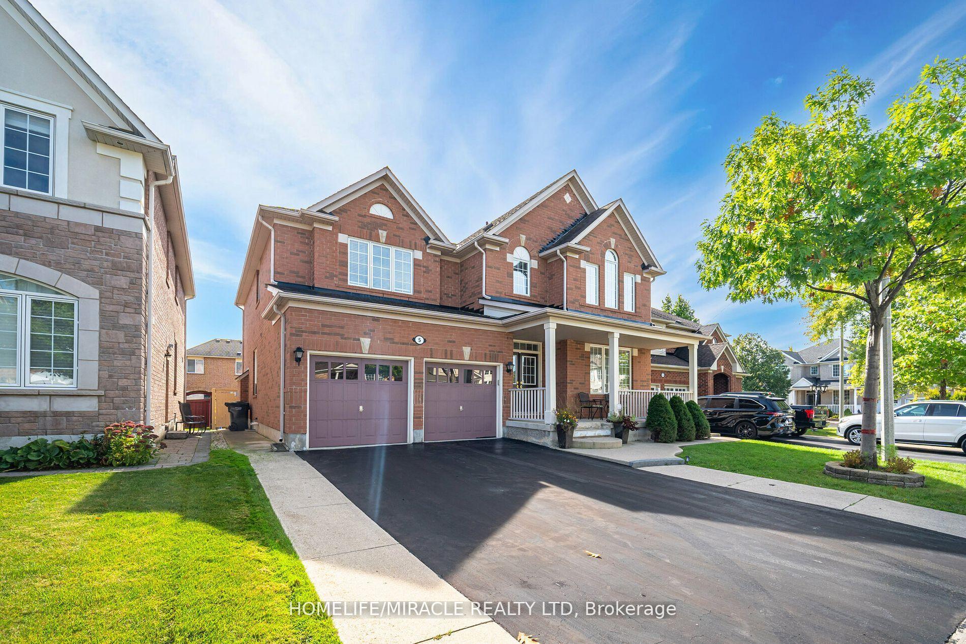 Photo 3 of 5 Valleywest Road, Brampton, Vales of Castlemore — HOMEH