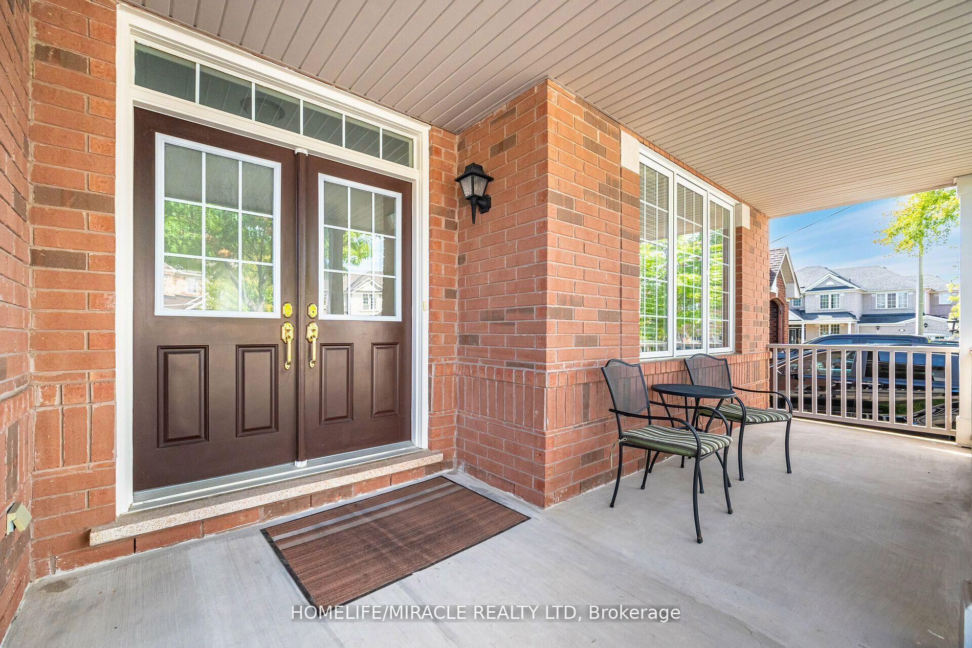 Photo 4 of 5 Valleywest Road, Brampton, Vales of Castlemore — HOMEH