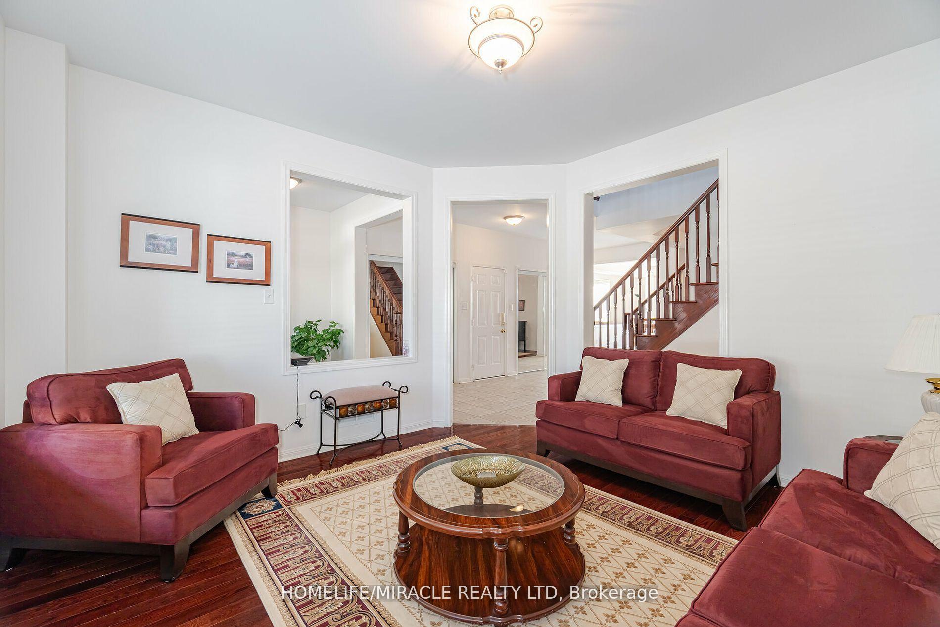Photo 7 of 5 Valleywest Road, Brampton, Vales of Castlemore — HOMEH