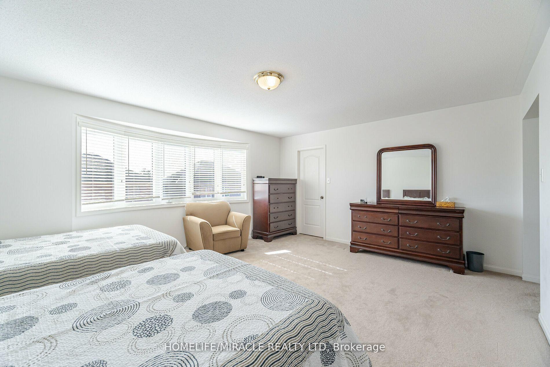 Photo 20 of 5 Valleywest Road, Brampton, Vales of Castlemore — HOMEH
