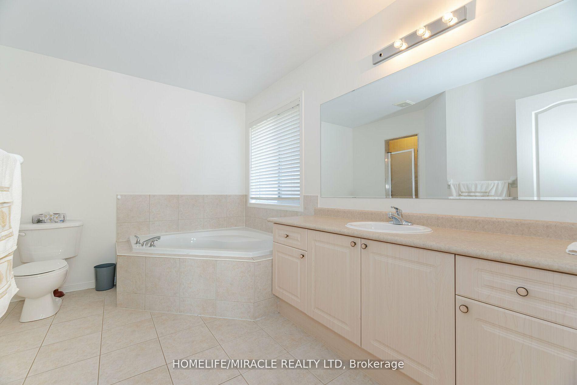 Photo 21 of 5 Valleywest Road, Brampton, Vales of Castlemore — HOMEH