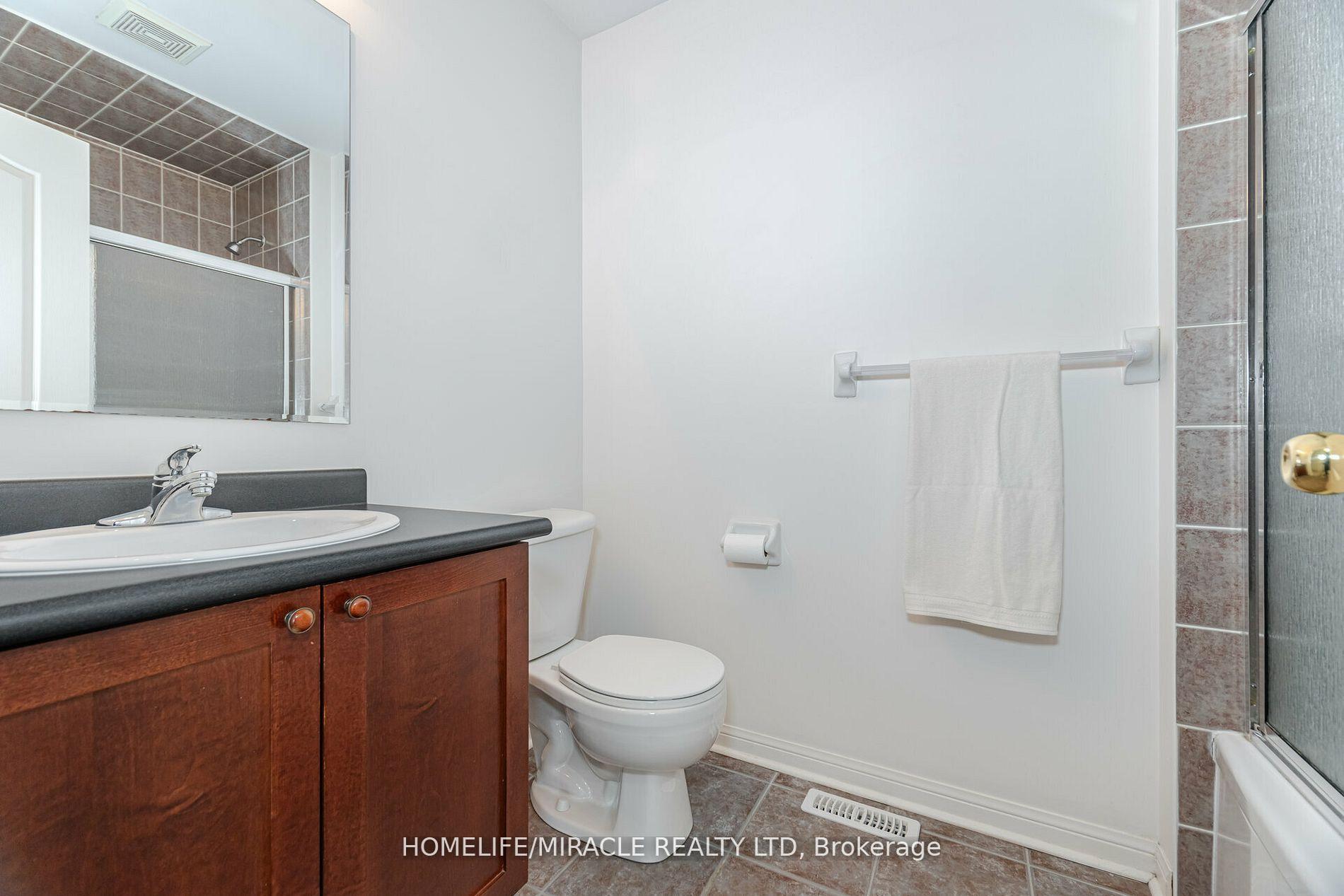 Photo 24 of 5 Valleywest Road, Brampton, Vales of Castlemore — HOMEH