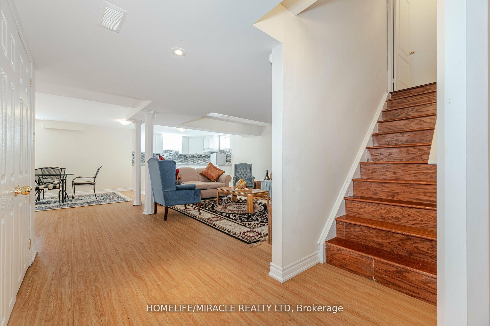 Photo 30 of 5 Valleywest Road, Brampton, Vales of Castlemore — HOMEH