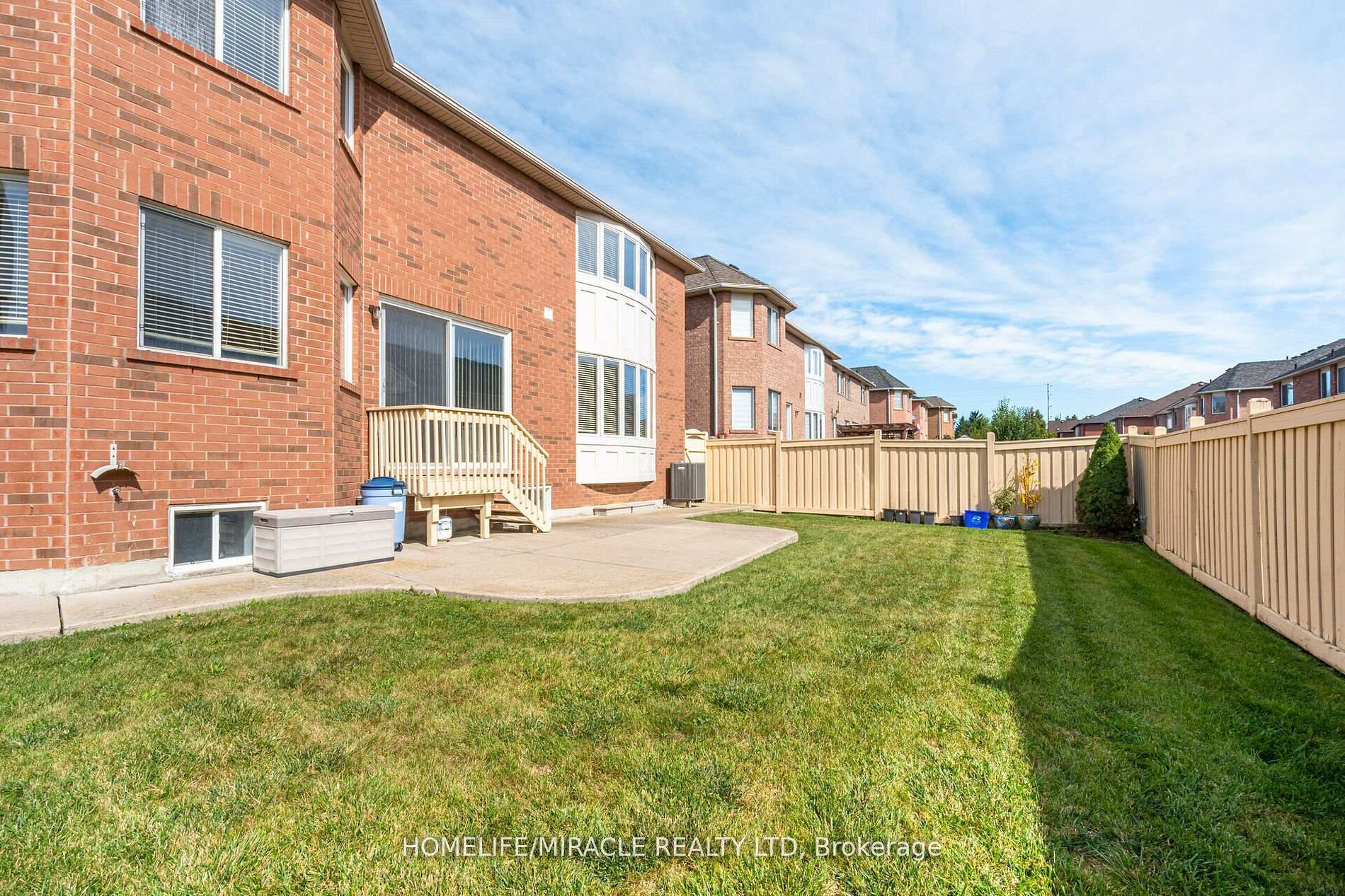 Photo 41 of 5 Valleywest Road, Brampton, Vales of Castlemore — HOMEH