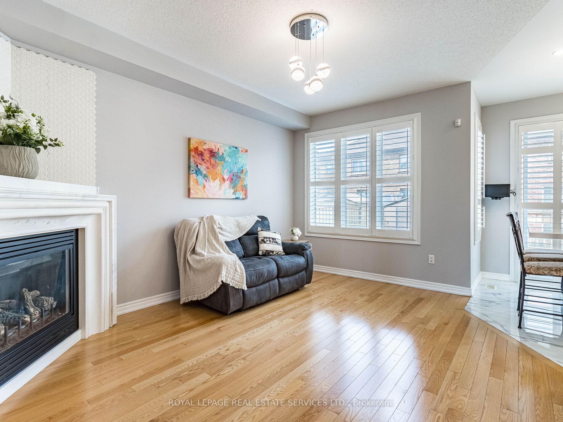 Photo 10 of 22 Riseborough Drive, Brampton, Bram East — HOMEH