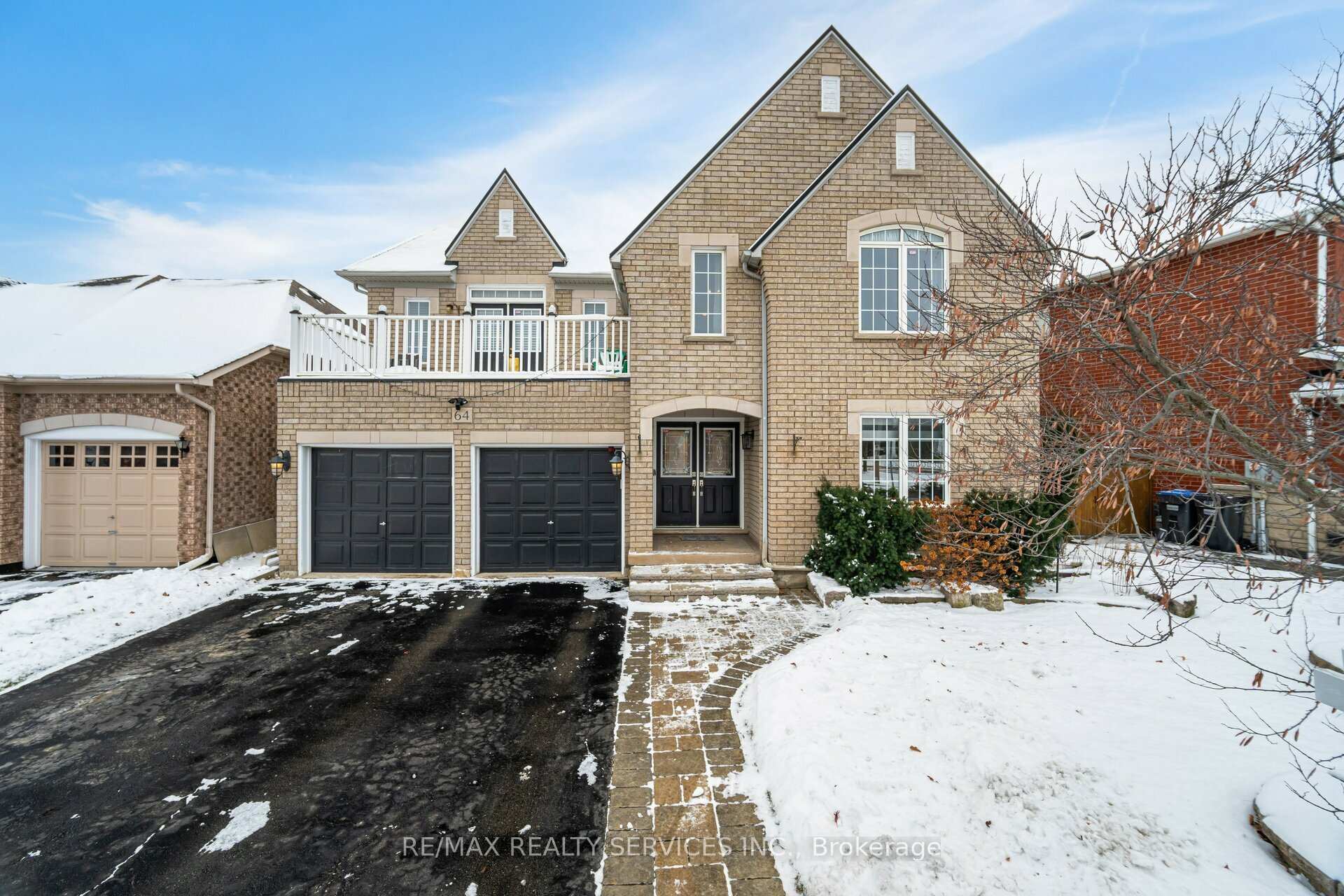 Photo 2 of 64 Edenbrook Hill Drive, Brampton, Fletcher's Meadow — HOMEH