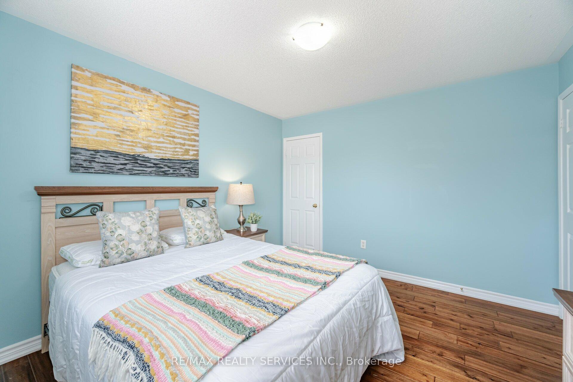 Photo 30 of 64 Edenbrook Hill Drive, Brampton, Fletcher's Meadow — HOMEH