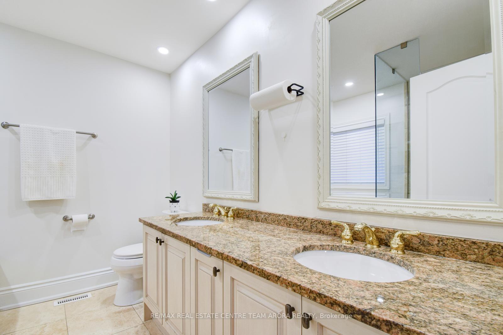 Photo 24 of 22 Summer Valley Drive, Brampton, Snelgrove — HOMEH