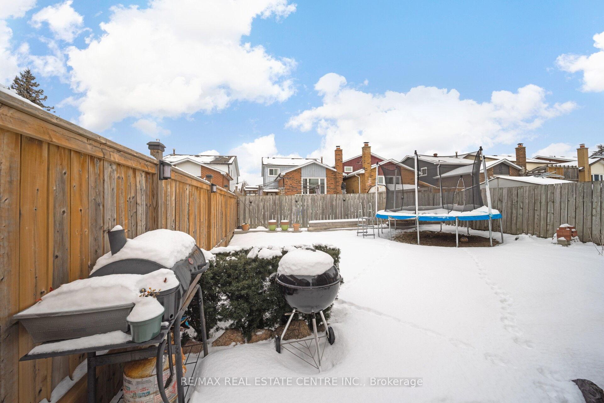 Photo 38 of 19 Histon Crescent, Brampton, Madoc — HOMEH