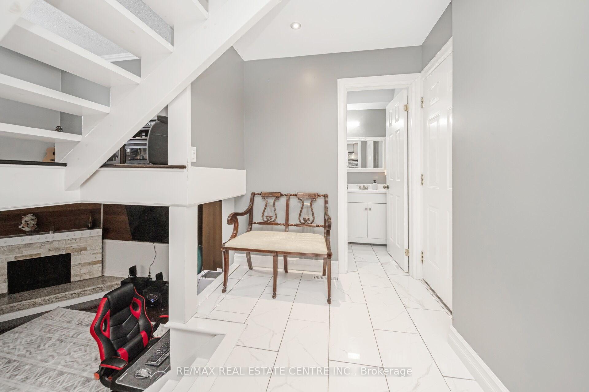 Photo 46 of 19 Histon Crescent, Brampton, Madoc — HOMEH