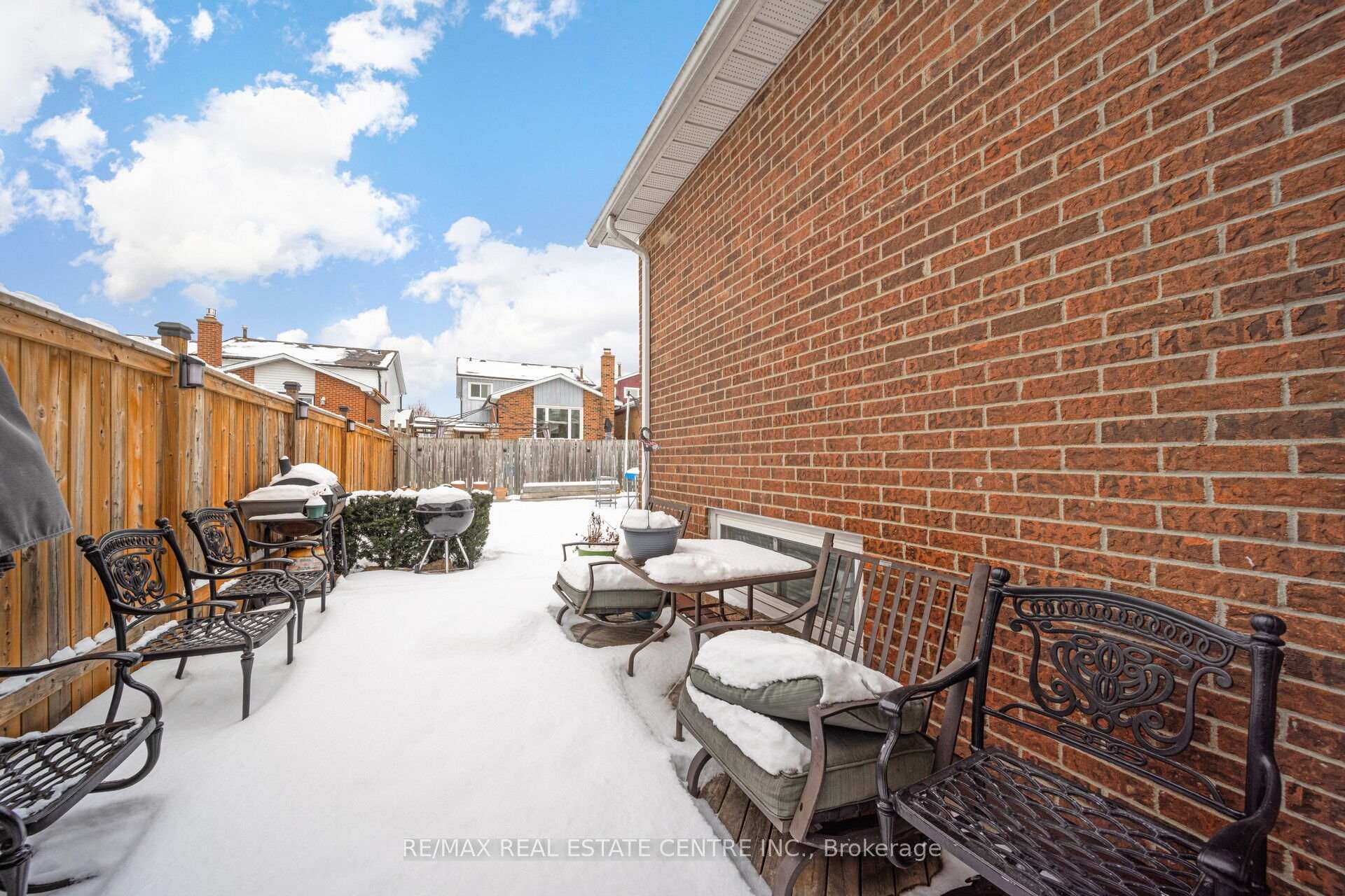 Photo 57 of 19 Histon Crescent, Brampton, Madoc — HOMEH