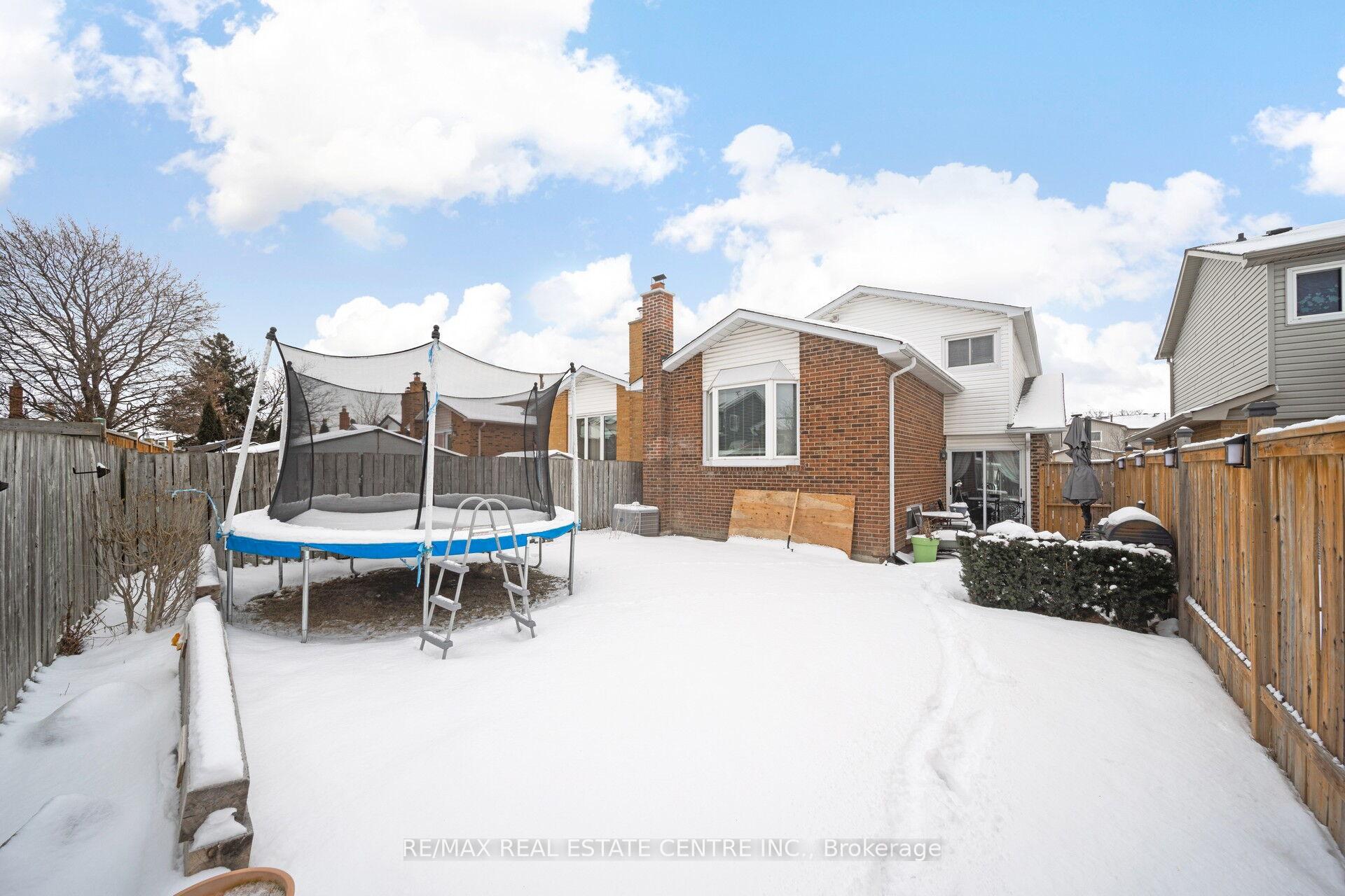 Photo 59 of 19 Histon Crescent, Brampton, Madoc — HOMEH