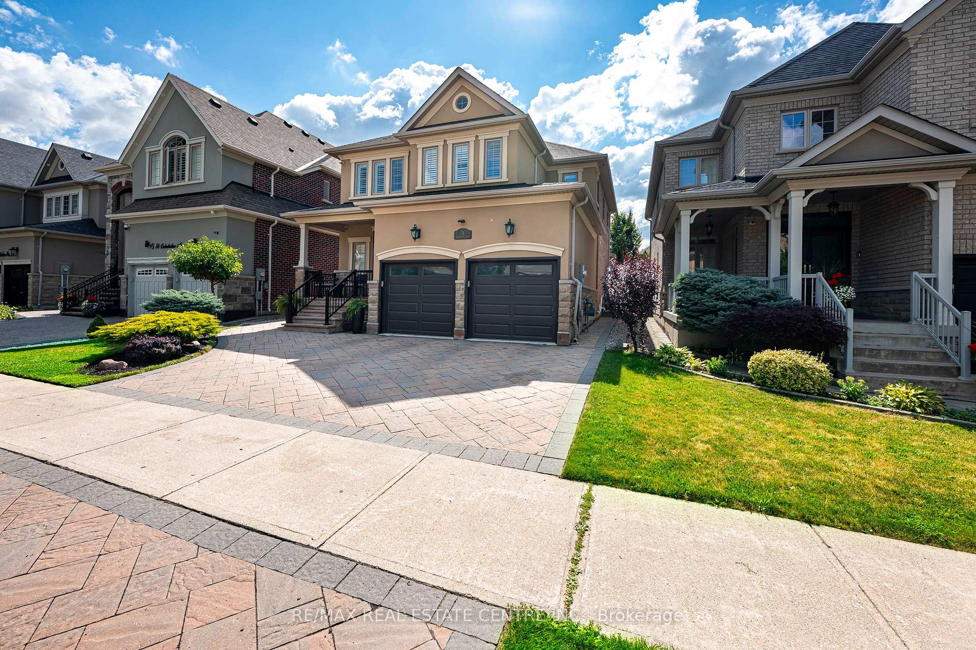 Photo 3 of 74 Cedarholme Avenue, Caledon, Rural Caledon — HOMEH