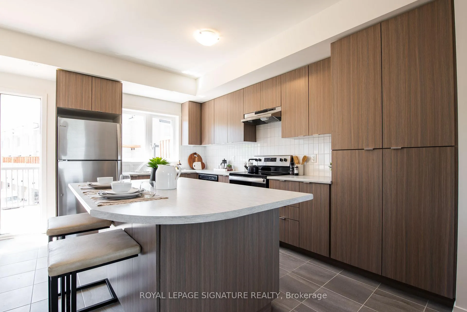Photo 3 of Unit 117, 1525 Kingston Road, Pickering, Town Centre — HOMEH