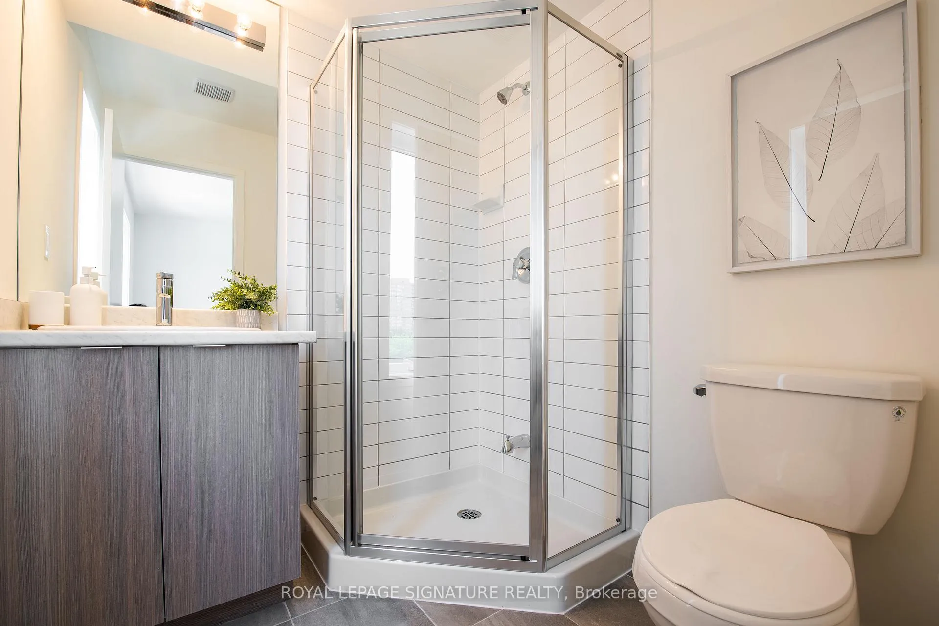Photo 12 of Unit 117, 1525 Kingston Road, Pickering, Town Centre — HOMEH