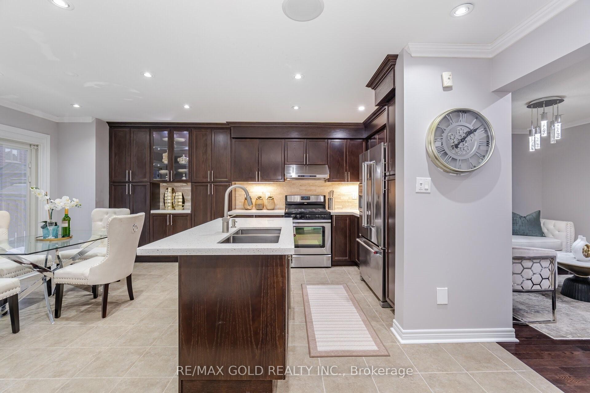 Photo 4 of 6 Lightcatcher Circle, Brampton, Bram East — HOMEH