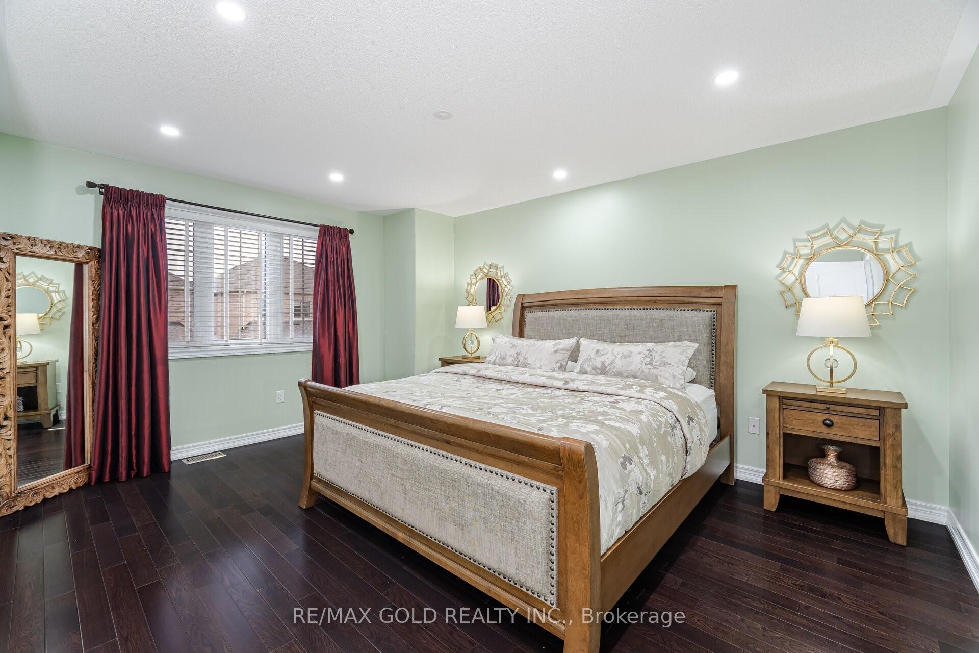 Photo 13 of 6 Lightcatcher Circle, Brampton, Bram East — HOMEH
