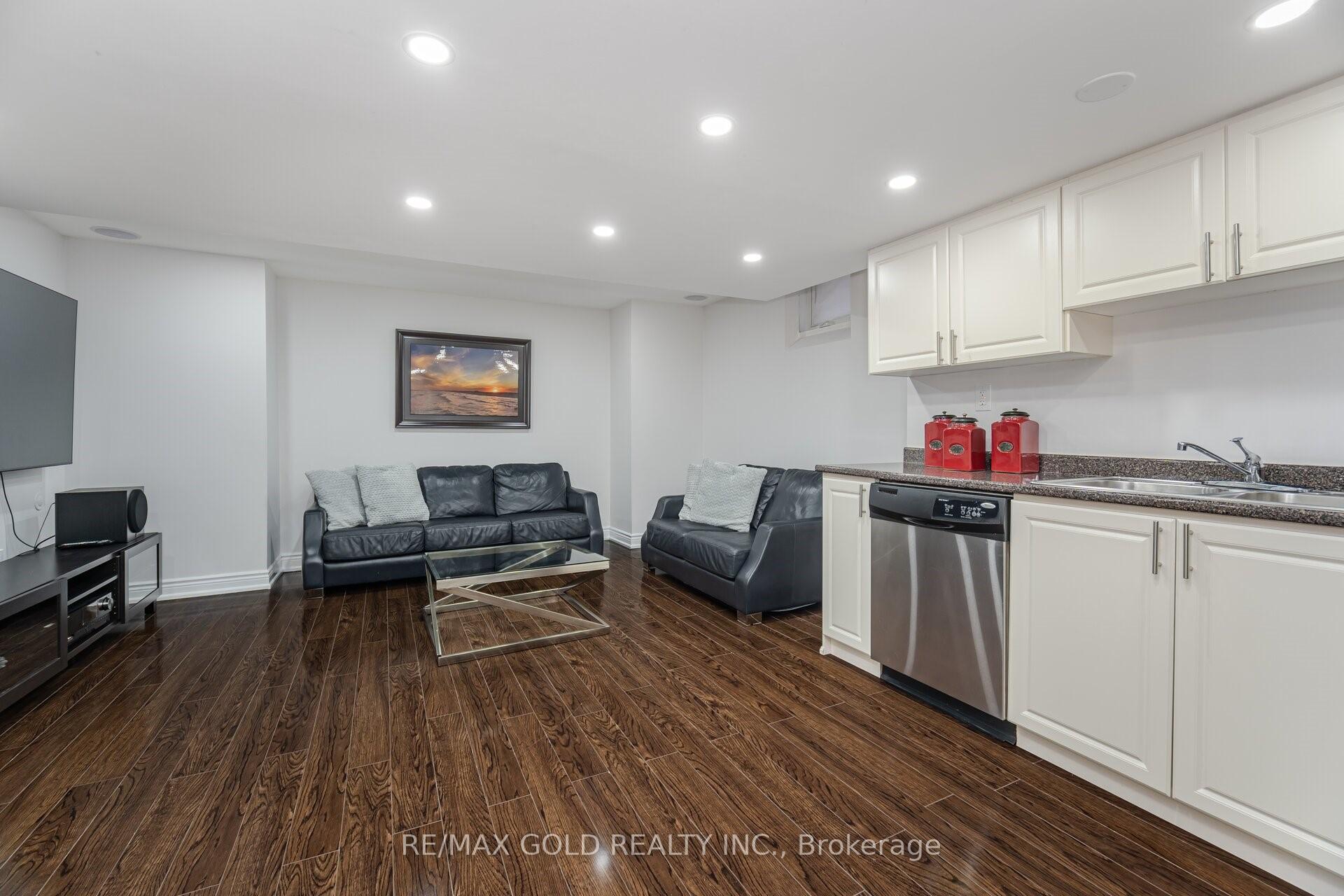Photo 21 of 6 Lightcatcher Circle, Brampton, Bram East — HOMEH