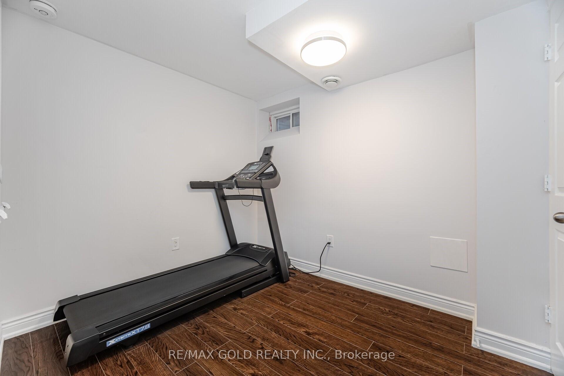 Photo 23 of 6 Lightcatcher Circle, Brampton, Bram East — HOMEH
