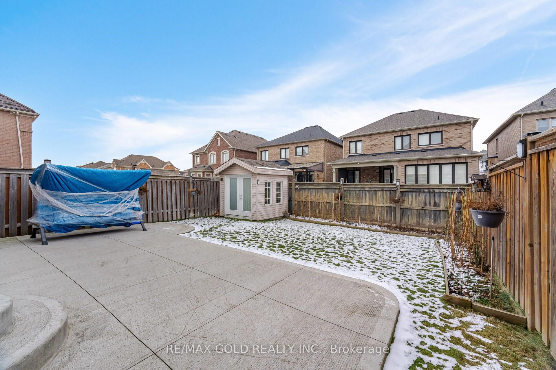 Photo 25 of 6 Lightcatcher Circle, Brampton, Bram East — HOMEH