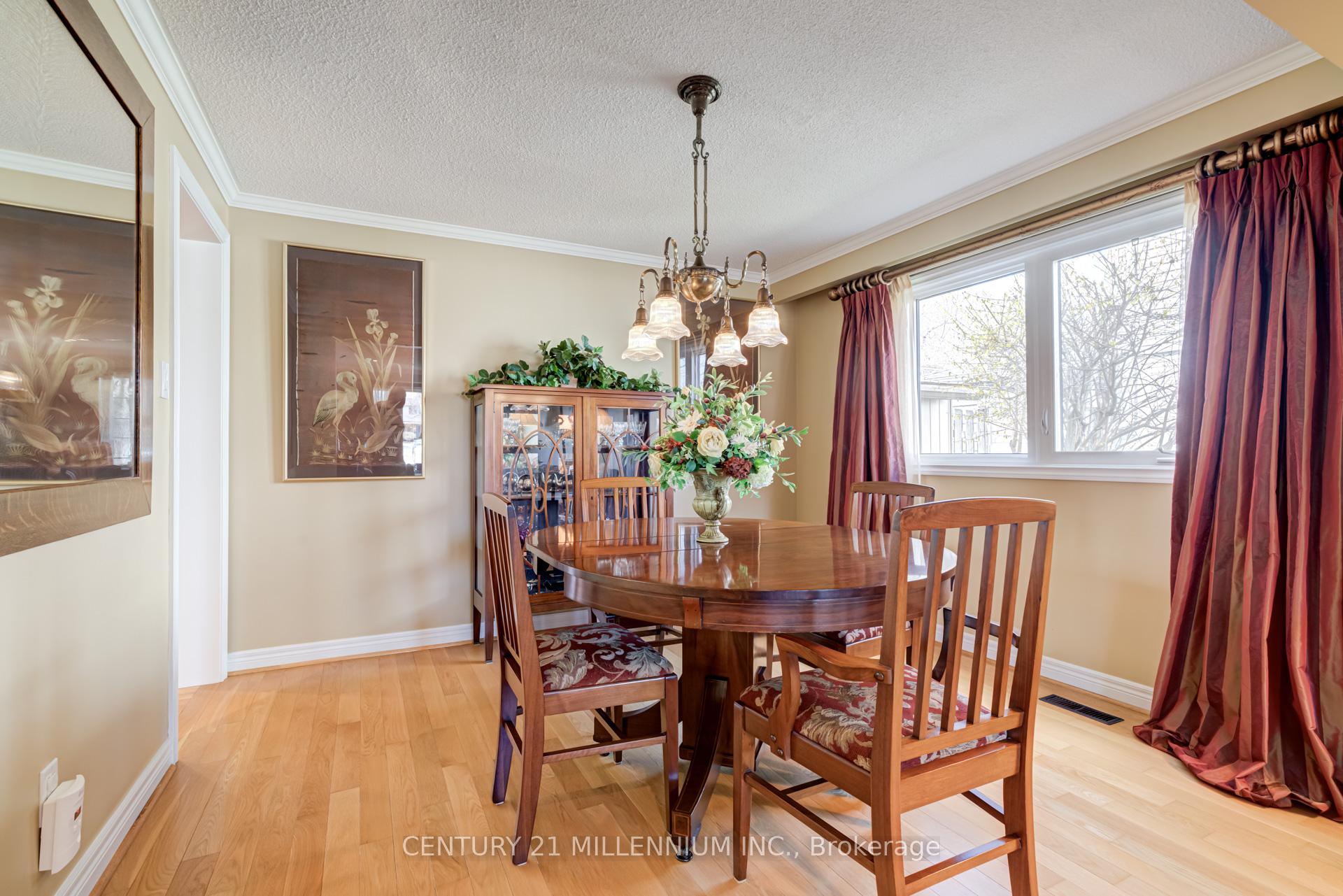 Photo 26 of 57 Ridgehill Drive, Brampton, Brampton South — HOMEH