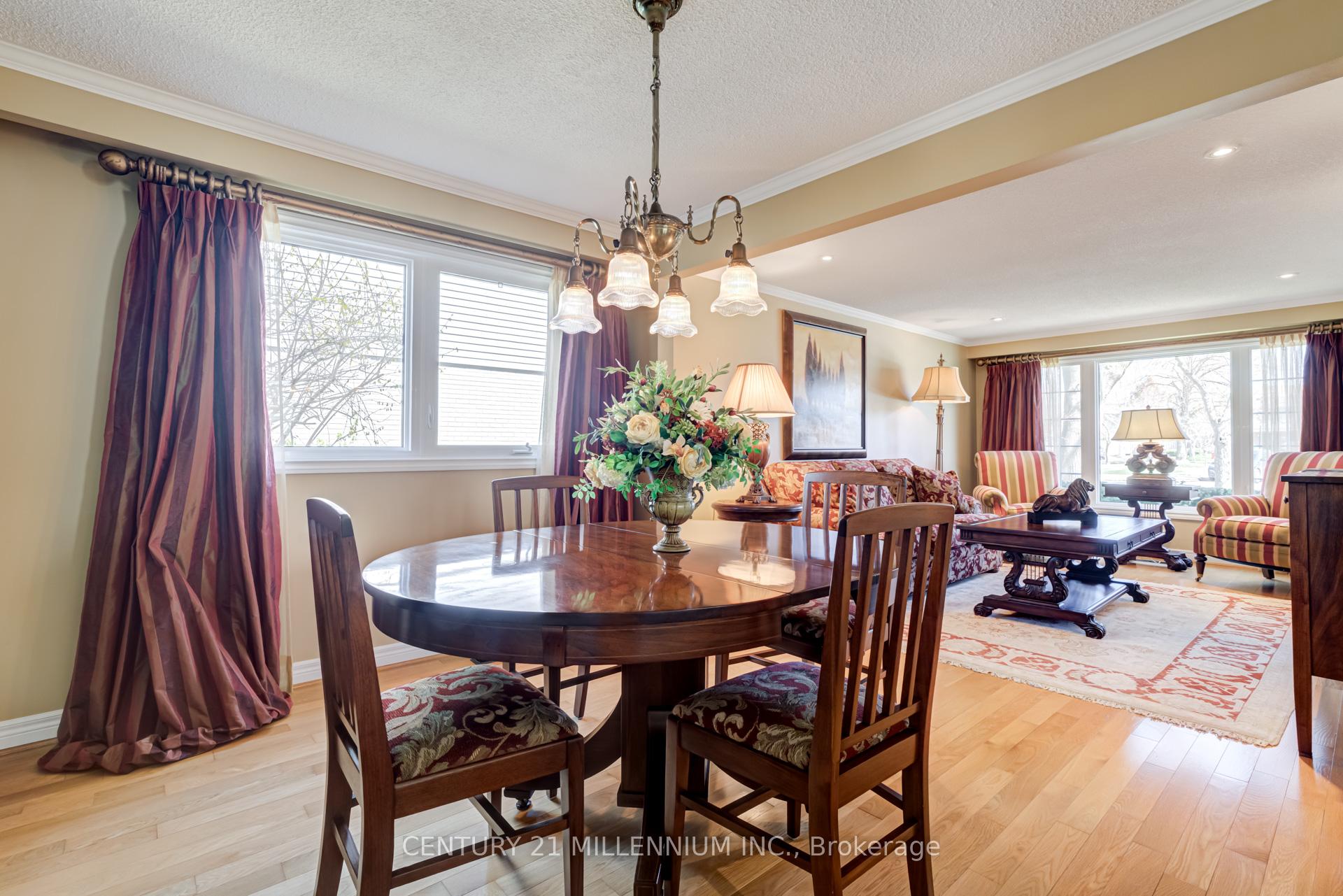 Photo 8 of 57 Ridgehill Drive, Brampton, Brampton South — HOMEH