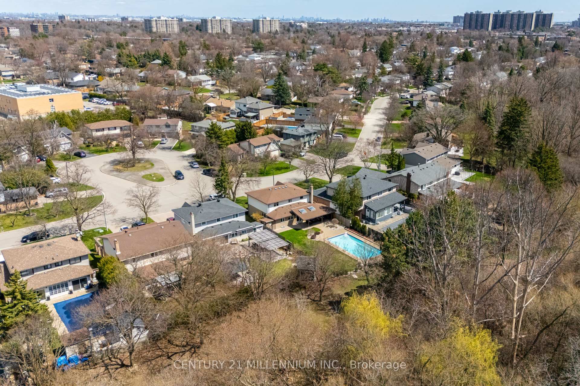 Photo 53 of 57 Ridgehill Drive, Brampton, Brampton South — HOMEH