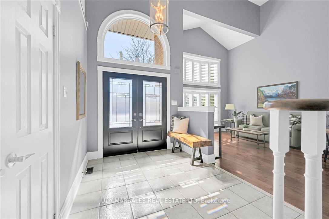 Photo 6 of 132 Davidson Boulevard, Hamilton, Dundas — HOMEH
