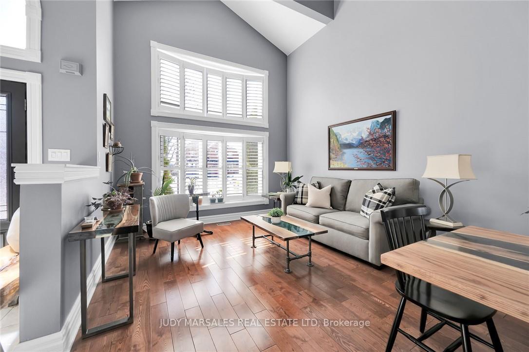 Photo 8 of 132 Davidson Boulevard, Hamilton, Dundas — HOMEH