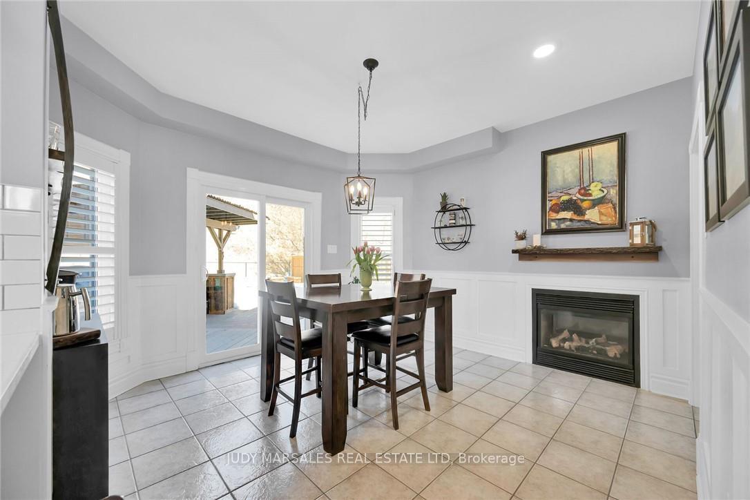 Photo 17 of 132 Davidson Boulevard, Hamilton, Dundas — HOMEH