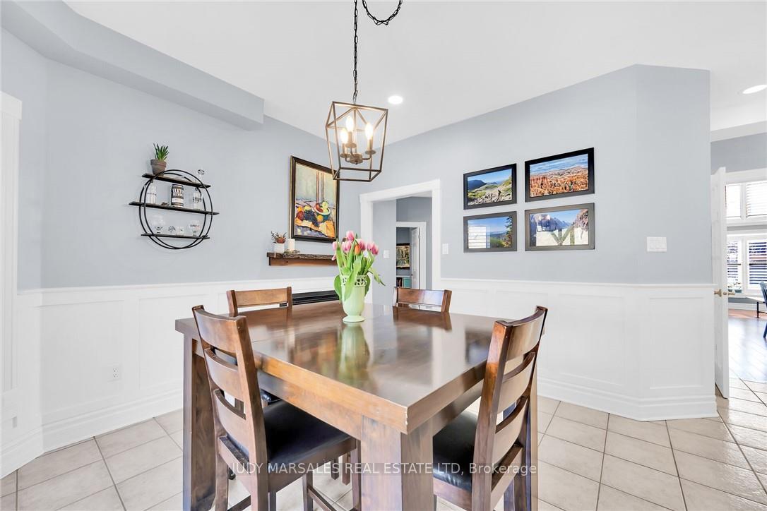 Photo 18 of 132 Davidson Boulevard, Hamilton, Dundas — HOMEH