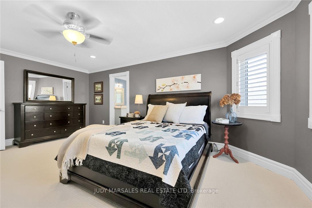 Photo 25 of 132 Davidson Boulevard, Hamilton, Dundas — HOMEH