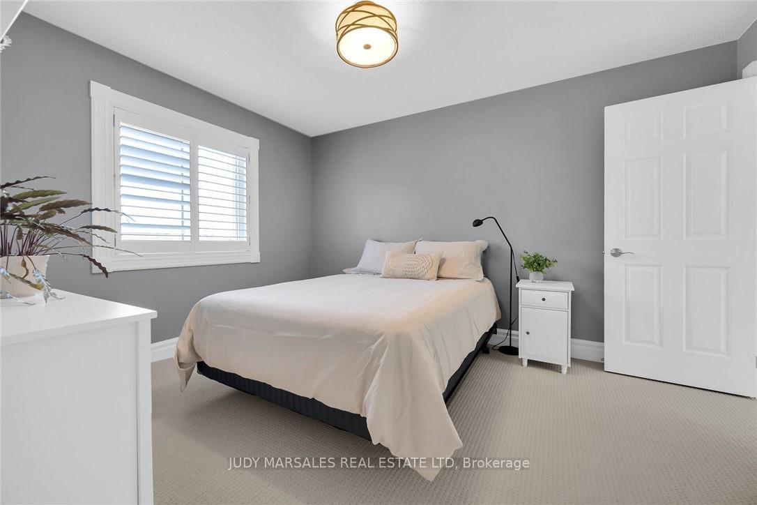 Photo 29 of 132 Davidson Boulevard, Hamilton, Dundas — HOMEH