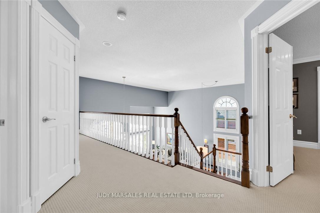 Photo 32 of 132 Davidson Boulevard, Hamilton, Dundas — HOMEH