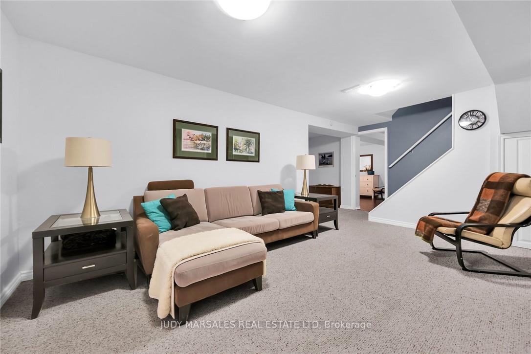 Photo 35 of 132 Davidson Boulevard, Hamilton, Dundas — HOMEH