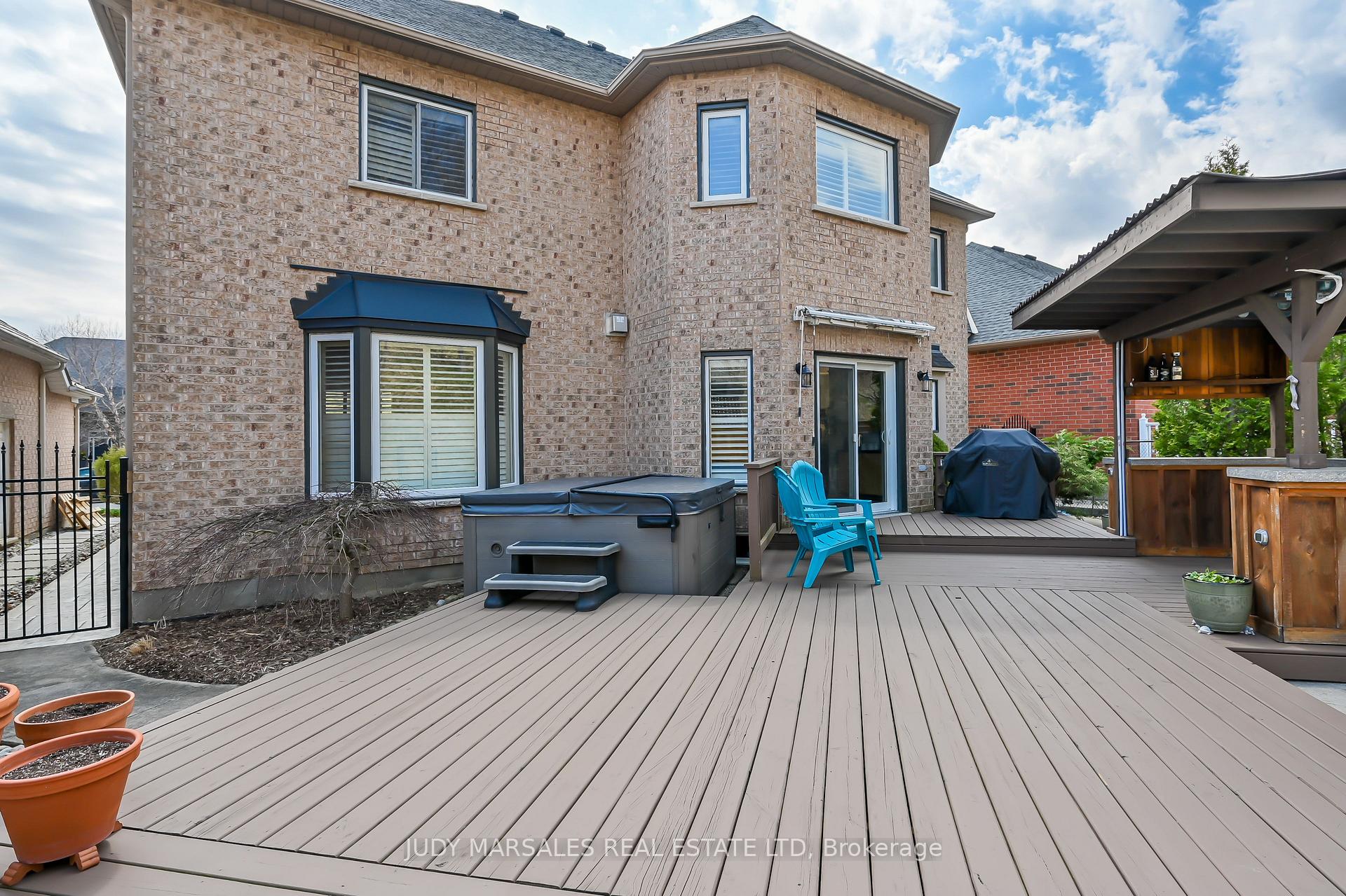 Photo 42 of 132 Davidson Boulevard, Hamilton, Dundas — HOMEH