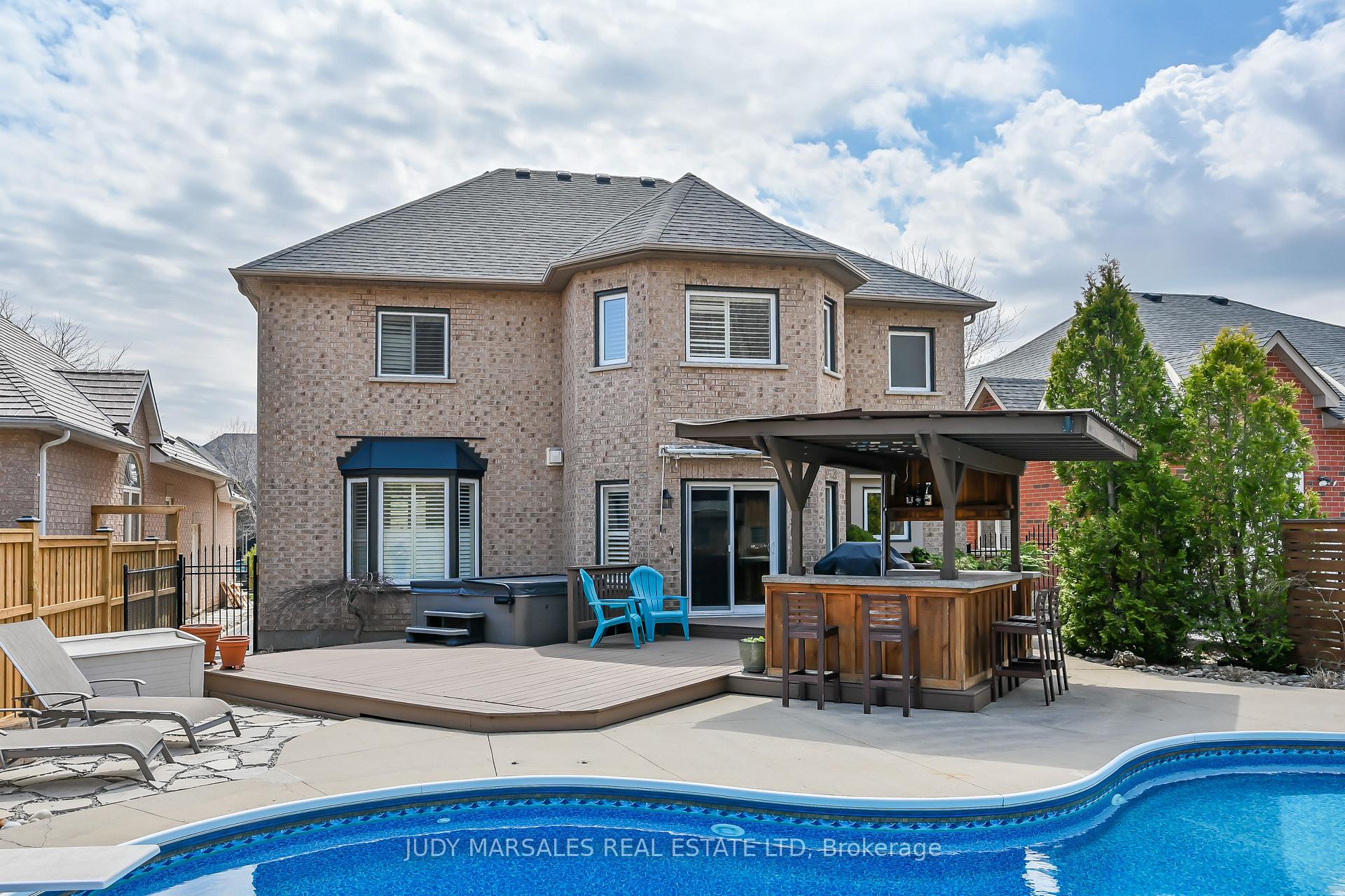 Photo 44 of 132 Davidson Boulevard, Hamilton, Dundas — HOMEH