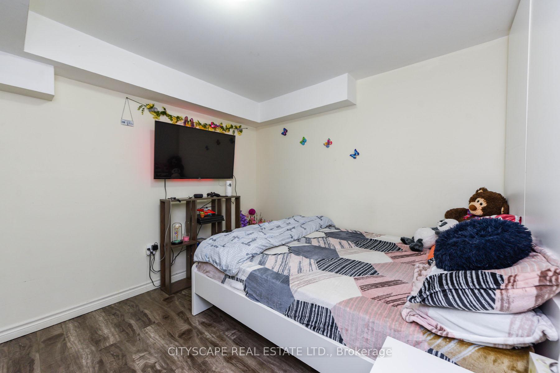 Photo 72 of 56 Checkerberry Crescent, Brampton, Sandringham-Wellington — HOMEH