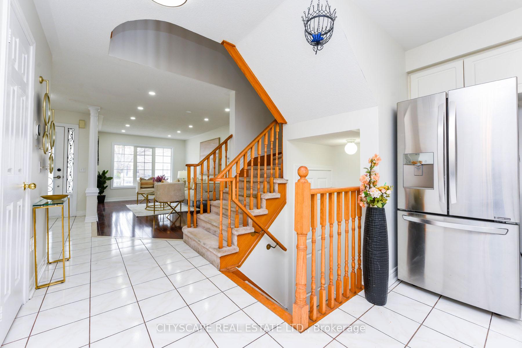Photo 17 of 56 Checkerberry Crescent, Brampton, Sandringham-Wellington — HOMEH